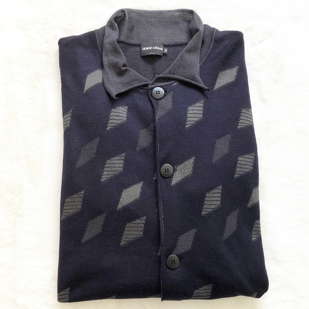 Giorgio Armani Men's Navy and Gray Patterned Shirt